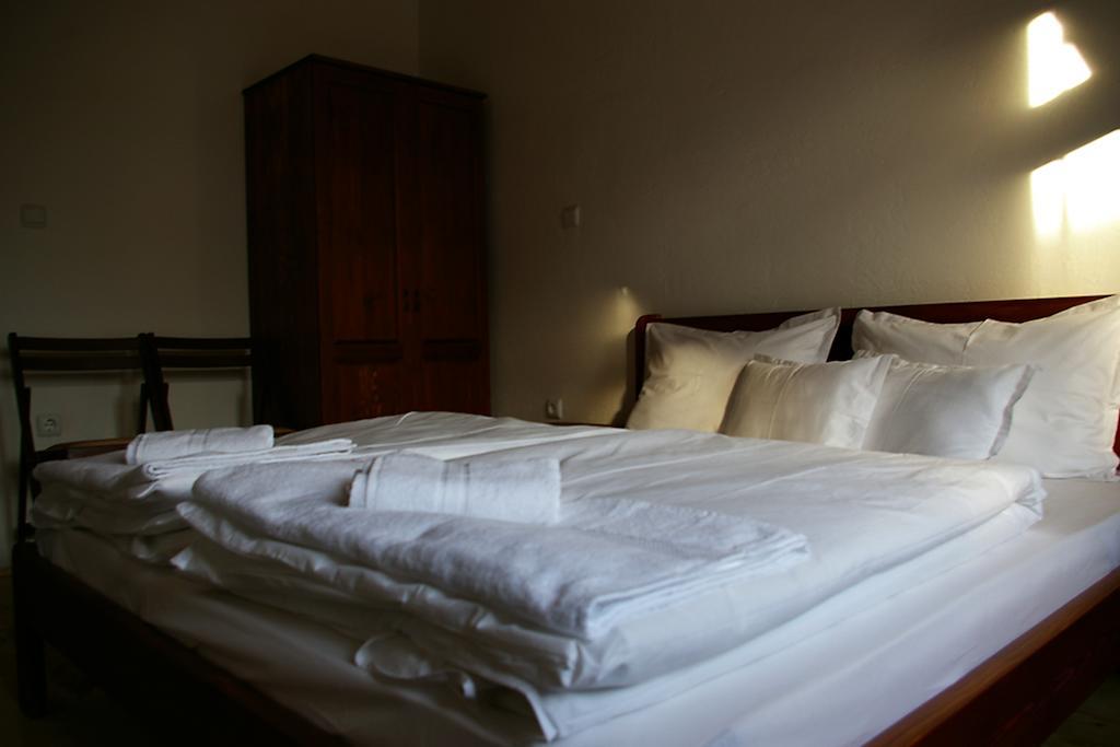 Mutafova Guest House Veliki Preslav Room photo